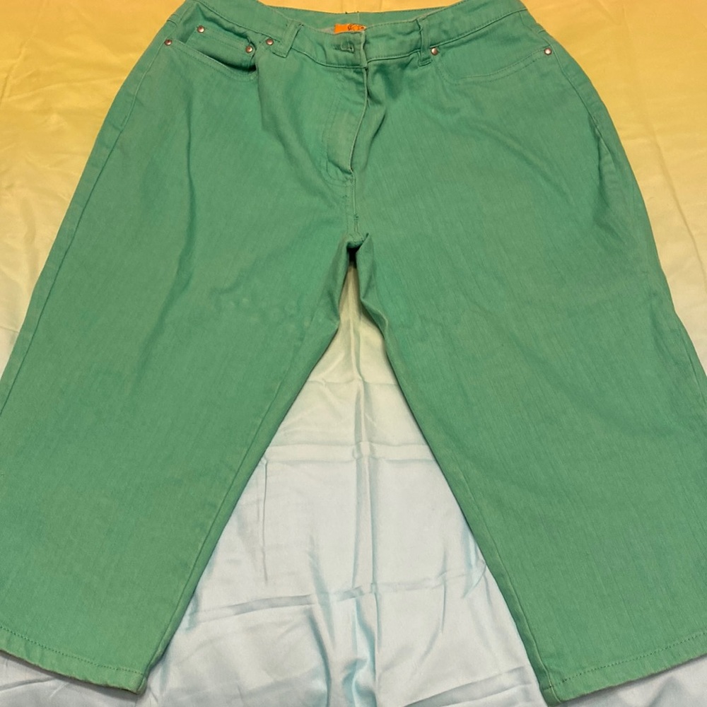 Ruby Road capris. Size 6 P